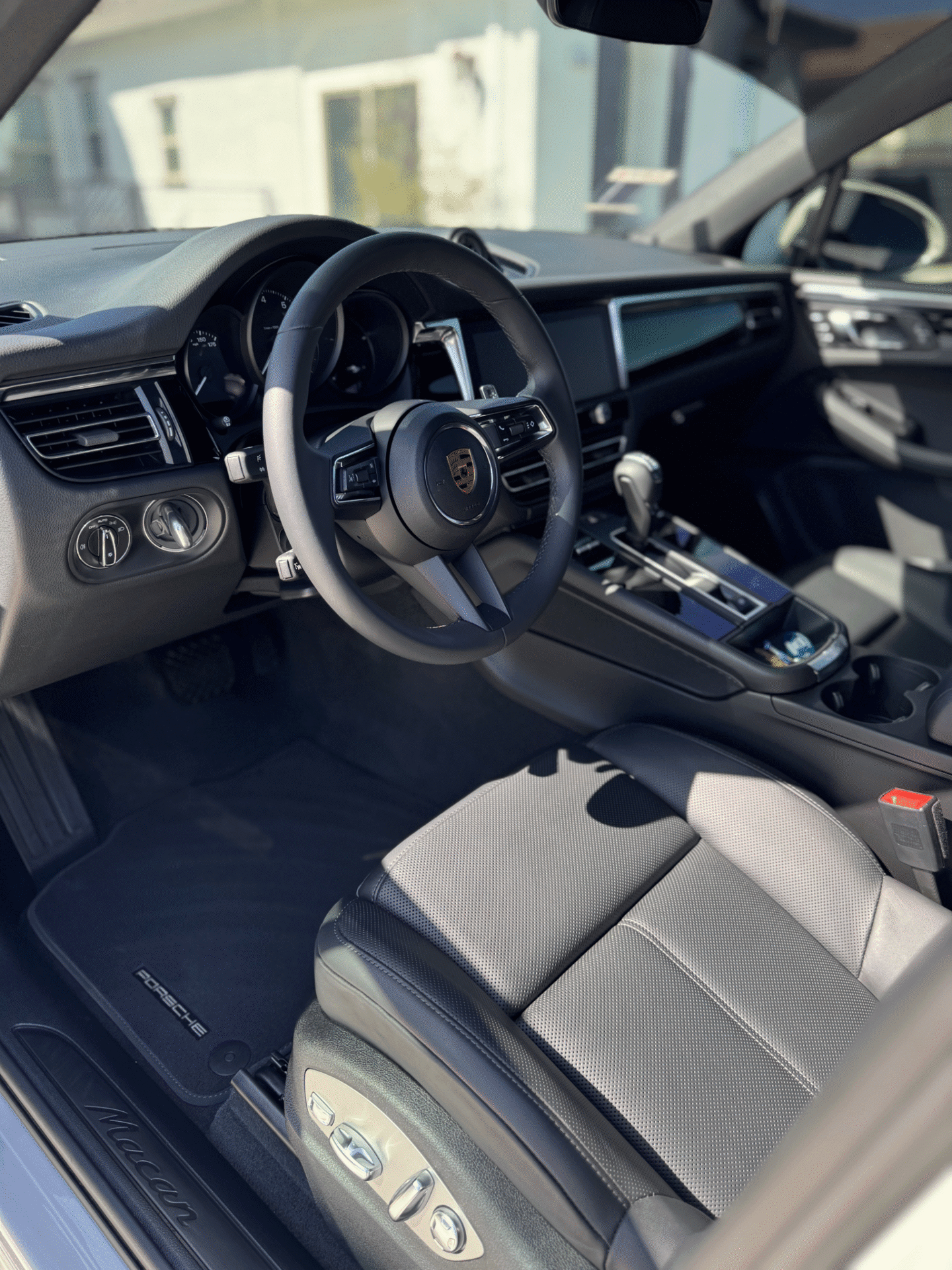interior (1)